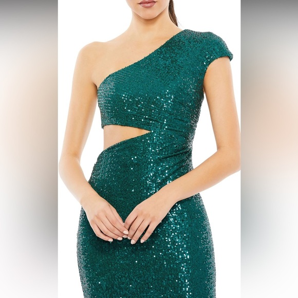 Mac Duggal Green Sequin Gown NWT size 4 - Picture 2 of 9
